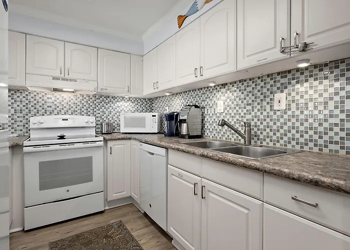 Family Friendly 16th Floor 2br Atlantis, Direct Oceanfront, Open Balcony, Apartment