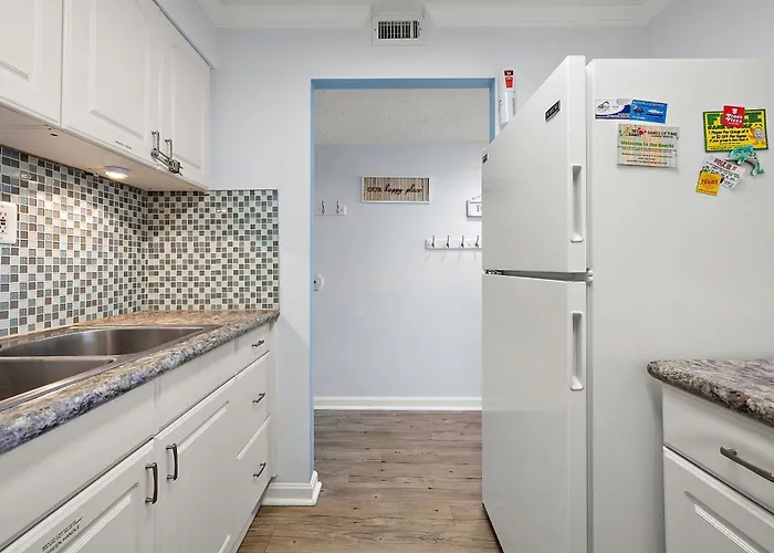 Family Friendly 16th Floor 2br Atlantis, Direct Oceanfront, Open Balcony,